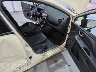 Renault Clio 1.5 dCi ECO Expression picture 15