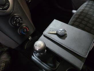 Toyota iQ 1.0 L picture 32