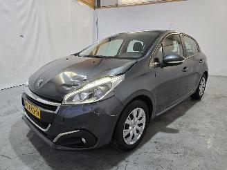 Peugeot 208 1.2 PureT. Blue Lion picture 3