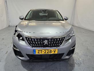 Peugeot 3008 1.2 PureTech Active picture 2