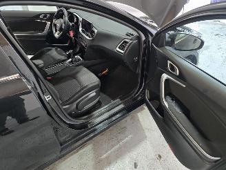 Kia Ceed 1.0 T-GDi DynamicLine picture 14