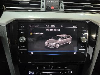 Volkswagen Passat Variant 1.5 TSI Business picture 32