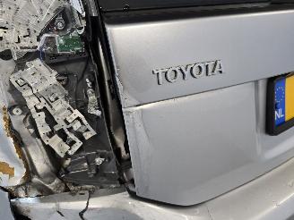 Toyota Prius 1.8 Plug-in Executive Business picture 11