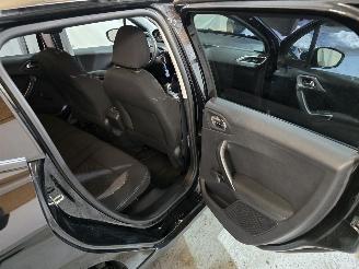 Peugeot 2008 1.2 PureTech Allure picture 14