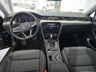 Volkswagen Passat Variant 2.0 TDI Business picture 23