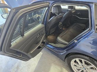 BMW 3-serie 318 i picture 26