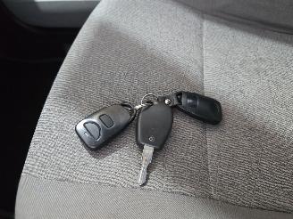 Dacia Logan 1.6 Ambiance picture 26