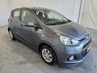 uszkodzony samochody osobowe Hyundai I-10 1.0i i-Motion Comf.+ 2015/2