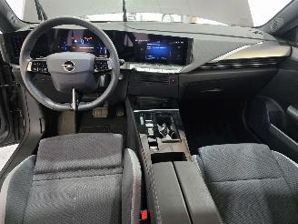 Opel Astra SPORTS TOURER 1.6 T. PHEV Edition picture 24