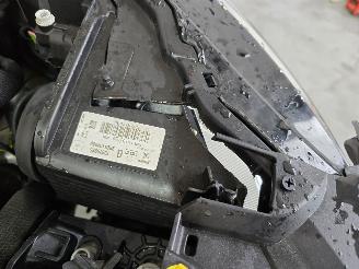 Peugeot 208 EV Active 50 kWh picture 14