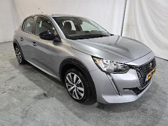 krockskadad bil auto Peugeot 208 EV Active 50 kWh 2022/3