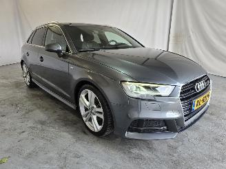 Damaged car Audi A3 SPORTBACK 1.5 TFSI CoD Sport S Line Edition 2018/1