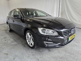 Avarii autoturisme Volvo V-60 2.4 D6 AWD Plug-In Hybrid Summum 2013/8
