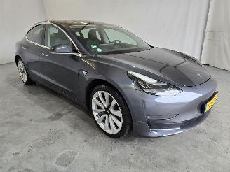 uszkodzony samochody osobowe Tesla Model 3 Long Range AWD 75kWh 2019/9