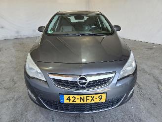 Opel Astra 1.4 Turbo Cosmo picture 2
