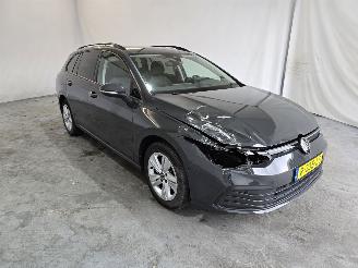 Schadeauto Volkswagen Golf 1.5 TSI Life Business 2022/10
