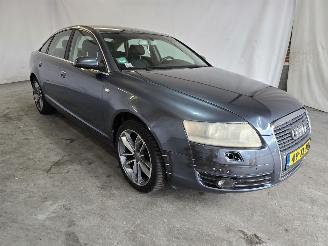 Unfallwagen Audi A6 2.4 ProLine 2006/11