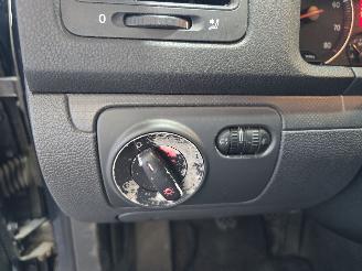 Volkswagen Golf 1.6 FSI Trendline picture 22