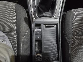 Volkswagen Golf 1.6 TDI Highline BlueMotion picture 33