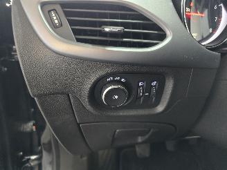 Opel Astra 1.0 Online Edition picture 24