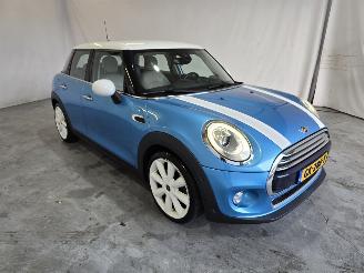 škoda osobní automobily Mini Cooper 1.5 Cooper Chili Serious Business 2015/6
