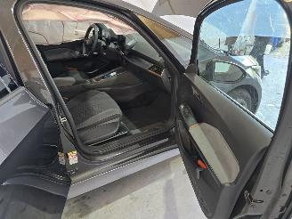 Cupra Born Essential 62 kWh picture 17