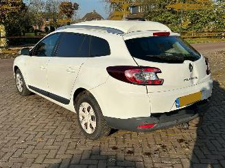 Renault Megane 1.5 dCi Expression picture 7