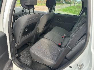 Renault Scenic 1.6 Parisiènne picture 11