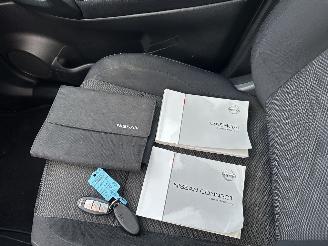 Nissan Qashqai 1.2 Connect Edition picture 16