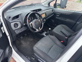 Toyota Yaris 1.0 VVT-i Aspiration picture 10