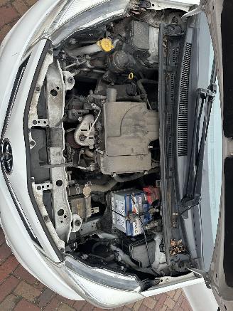 Toyota Yaris 1.0 VVT-i Aspiration picture 11