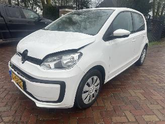 Schadeauto Volkswagen Up! 1.0 BMT move up! 2019/1