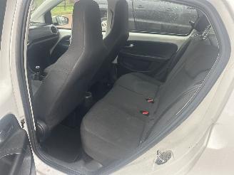 Volkswagen Up! 1.0 BMT move up! picture 9