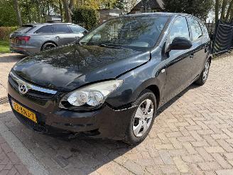 škoda osobní automobily Hyundai I-30 1.6i Dynamic 2010/1