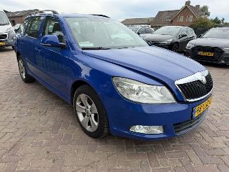 damaged passenger cars Skoda Octavia 1.4 TSI Ambition 2010/4