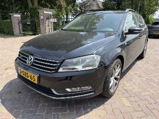 Vaurioauto  passenger cars Volkswagen Passat 1.6 TDI Comfortline Executive Edition BlueMotion 2014/1