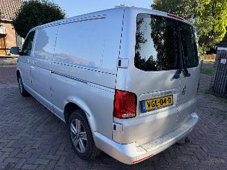 Volkswagen Transporter 2.0 TDI L2H3 32 Bulli picture 11
