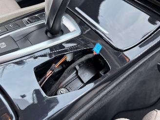 BMW 5-serie 528i x-drive luxury picture 20