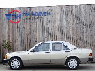 Ocazii autoturisme Mercedes 190-serie 190 E 2.0 W201 Automaat Schuifdak 90KW 1991/1