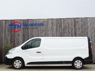 krockskadad bil auto Renault Trafic 1.6 DCi Lang Airco Navi Cruise PDC 66KW Euro 5 2016/5