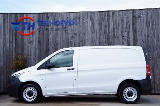 krockskadad bil auto Mercedes Vito 111 CDi L1H1 Airco 3-Persoons PDC 84KW Euro 6 2017/4