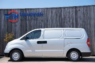Avarii autoturisme Hyundai H-300 2.5 CRDi Lang Airco 3-Persoons Trekhaak 125KW Euro 4 2008/8