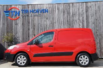 Unfallwagen Peugeot Partner 1.6 e-HDi L1H1 Airco Trekhaak 2-Persoons 66KW Euro 5 2011/9