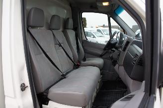 Volkswagen Crafter 2.5 TDi Automaat Koffer Laadklep Airco Cruise 100KW Euro 4 picture 11