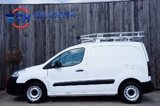 Damaged car Peugeot Partner 1.6 HDi L1H1 Airco Imperiaal 55KW Euro 5 2016/9