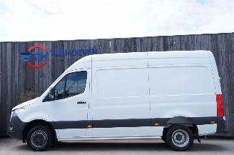 damaged passenger cars Mercedes Sprinter 514 CDi L2H2 N1 Airco Navi Cruise Stoelverw. Apple Carplay 105KW Euro 6 2018/10