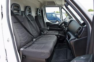 Iveco Daily 35S13 2.3 HPi L2H2 Hi-Matic Airco Navi Trekhaak 93KW picture 11