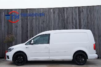 damaged passenger cars Volkswagen Caddy maxi 2.0 TDi Maxi Airco Apple Carplay PDC 75KW Euro 6 2016/3