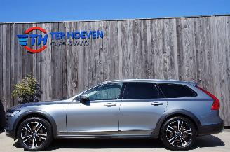 uszkodzony samochody osobowe Volvo V-90 Cross Country 2.0 D5 AWD Pro Airco Navi LED Trekhaak 173KW Euro 6 2018/8