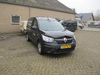 uszkodzony samochody osobowe Renault Express 1.5 dCi Comfort + 2022/6